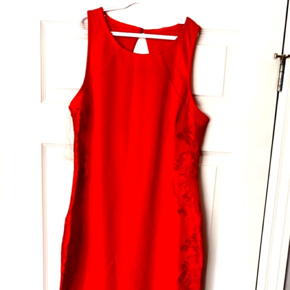 Dress - Picture 1 of 2